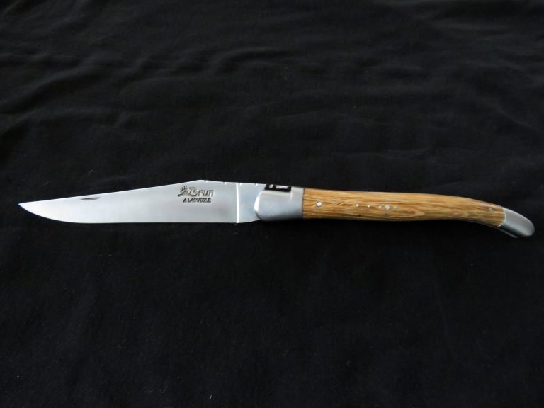 Laguiole knife 13 cm 1 piece 2 stainless steel bolsters oak wood