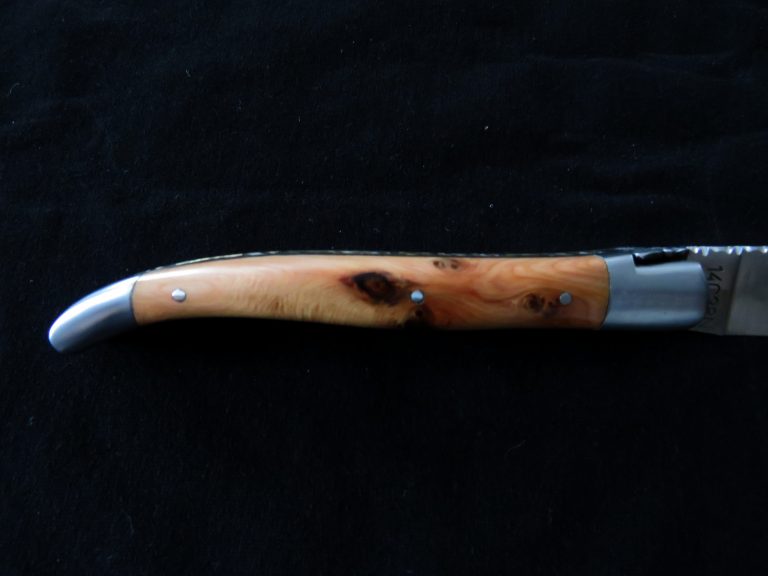couteau Laguiole forgé 12 cm 1 pièce doubles platines 2 mitres inox bois de genévrier