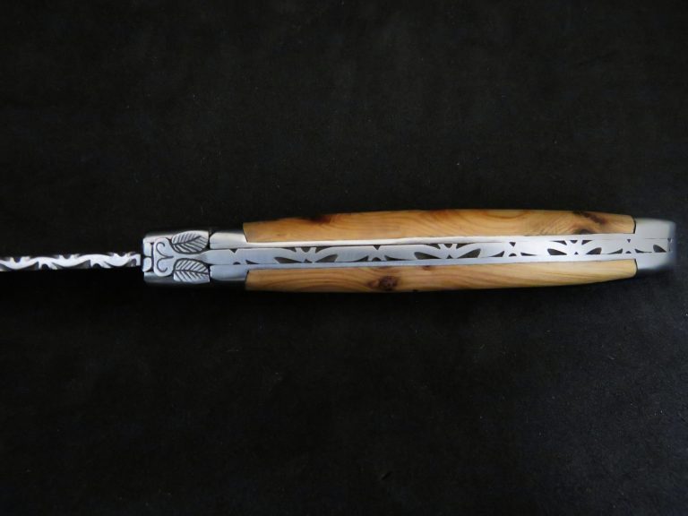 Couteau Laguiole forgé 12 cm 1 pièce 2 mitres inox bois de genévrier