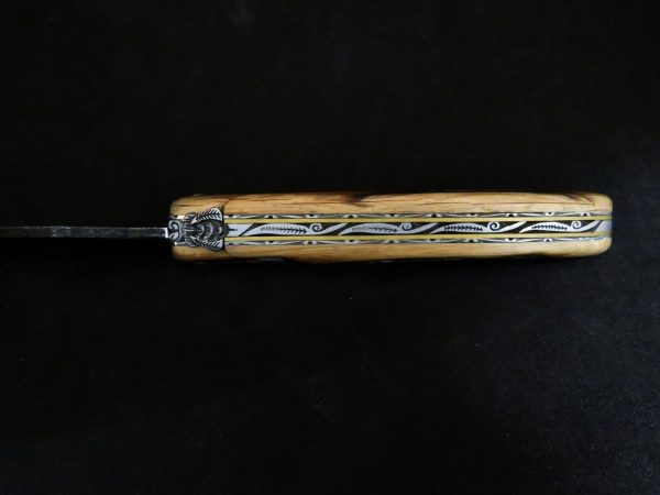 Laguiole 12 cm en vieux piquet d'Aubrac lame brut de forge