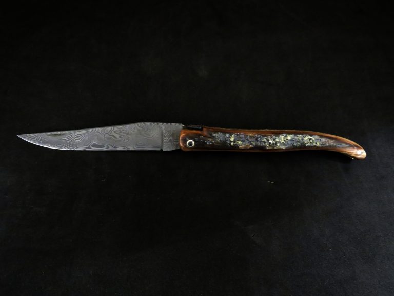 Laguiole 12 cm en vieux piquet de l’Aubrac lame damas