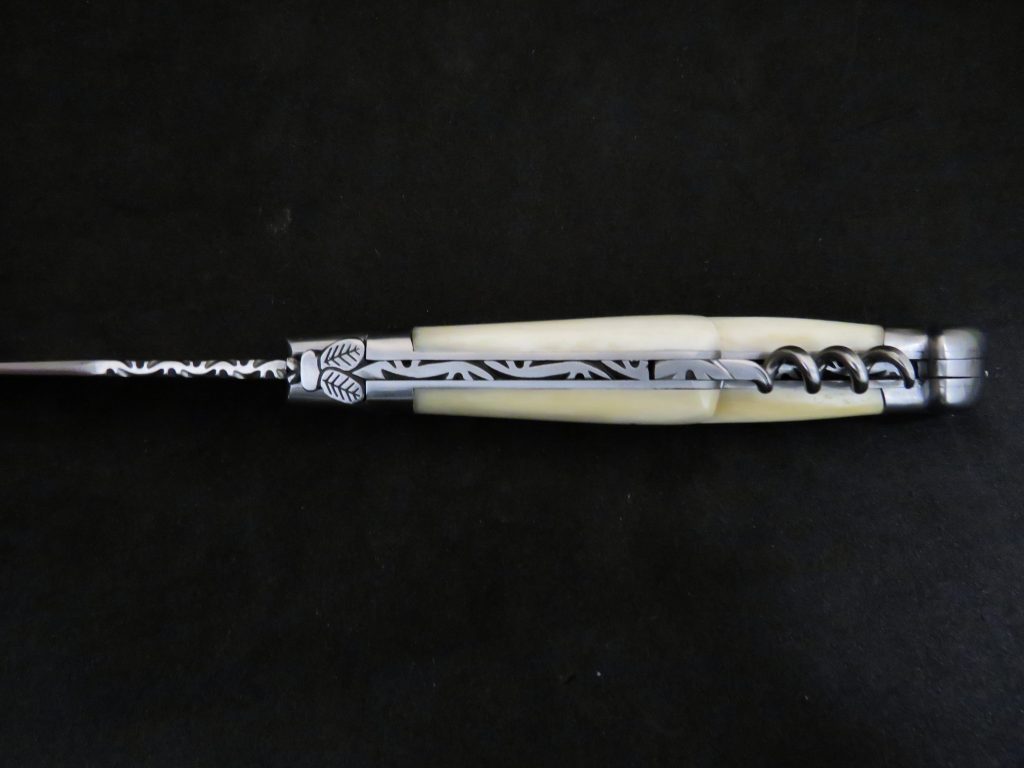 Laguiole 3 pièces abeille forgée os