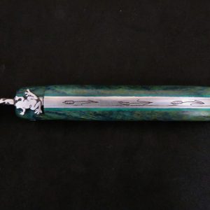 Laguiole 12 cm 1 pièce plein mannche peuplier stabilisé vert modèle grenouille