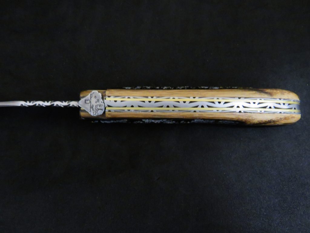 Laguiole en vieux piquet de l’Aubrac 12 cm modèle buron