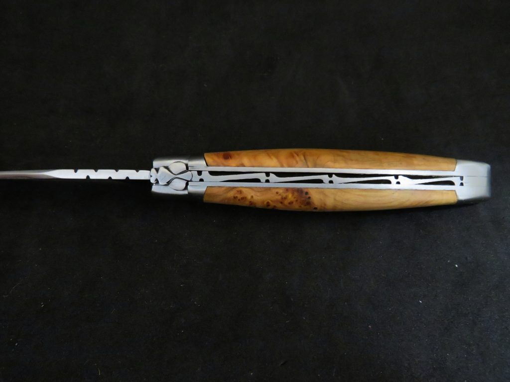Laguiole 11 cm 1 pièce 2 mitres inox bois de genévrier