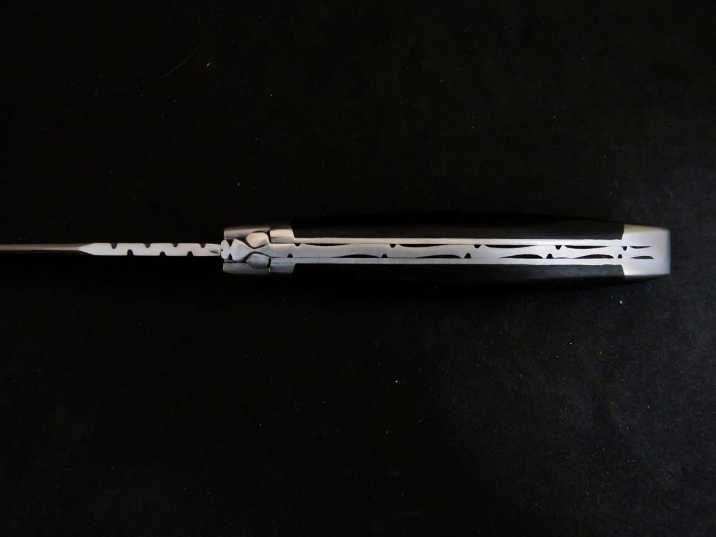 Laguiole 11 cm 1 pièce 2 mitres inox bois d&rsquo;ébène