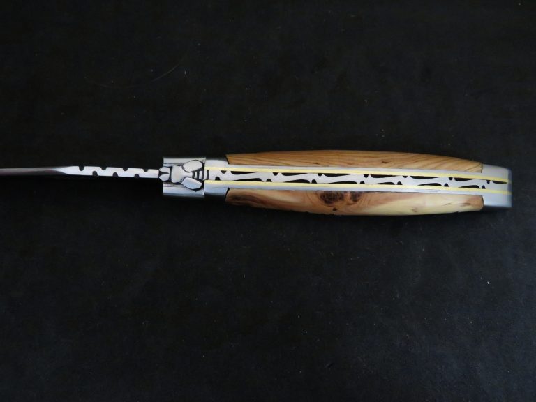 Laguiole 12 cm forgé 1 pièce 2 mitres inox doubles platines bois de genevrier