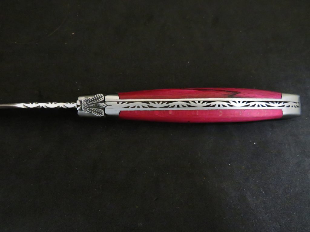 Laguiole 12 cm 1 pièce 2 mitres inox bois de hêtre stabilisé rouge
